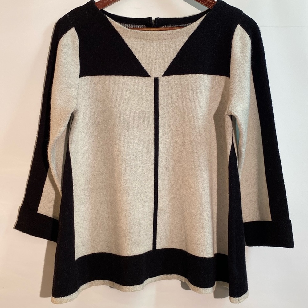 Cynthia Rowley - 3/4 sleeve sweater. Size M